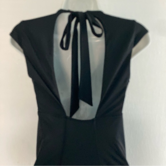 Time & Tru Women’s One Piece Plunge Neckline Swim Suit S 4 6 Black - Picture 9 of 12